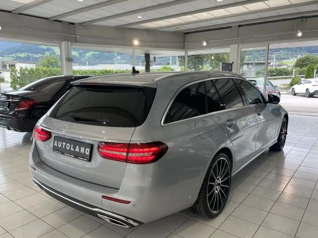 Mercedes-Benz E 220 E 220 d Estate