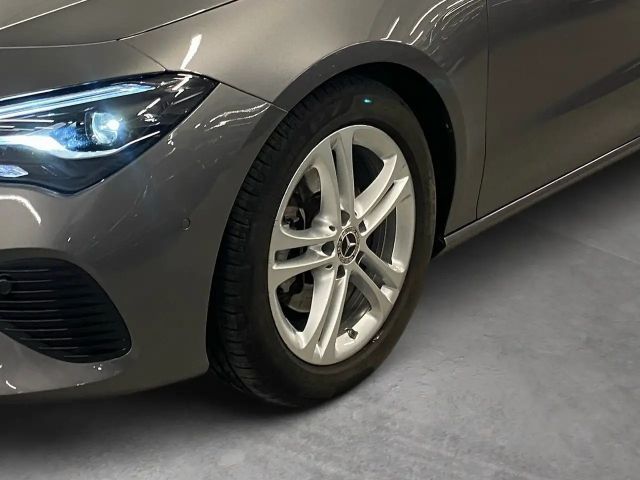 Mercedes-Benz CLA 180 Progressive