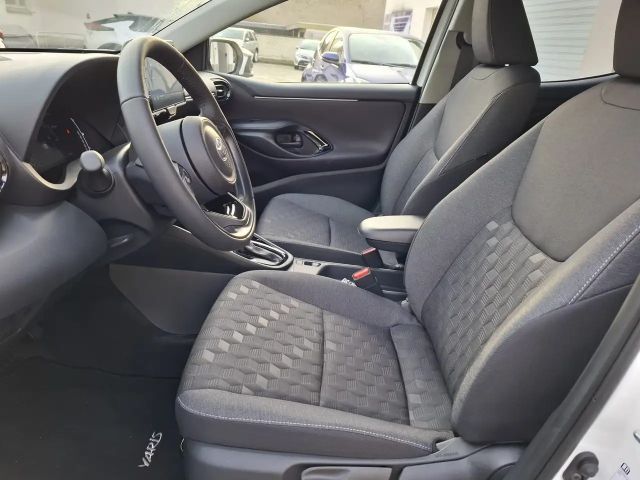 Toyota Yaris Active Hatchback Hybride