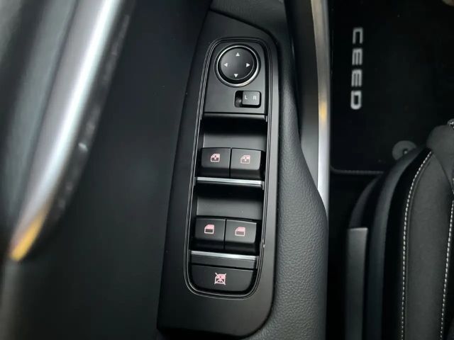 Kia Ceed GDi SportWagon Vision