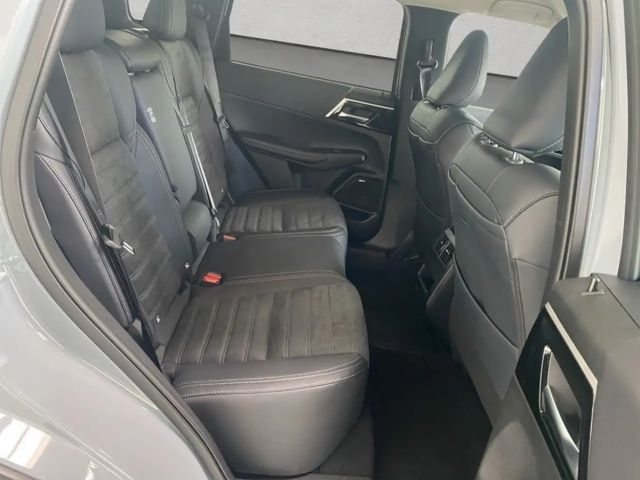 Mitsubishi Outlander 4WD PHEV