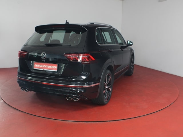 Volkswagen Tiguan 2.0 TSI IQ.Drive