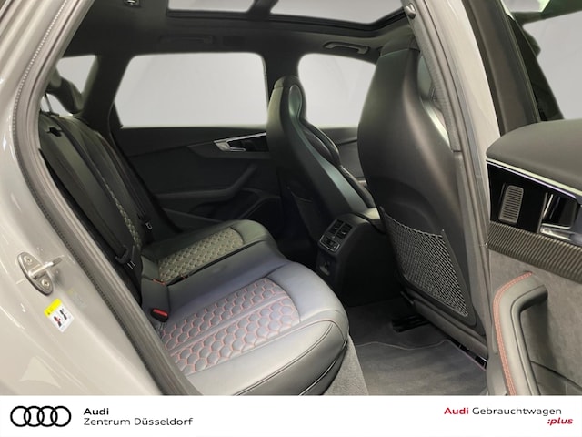 Audi RS4 Avant Quattro