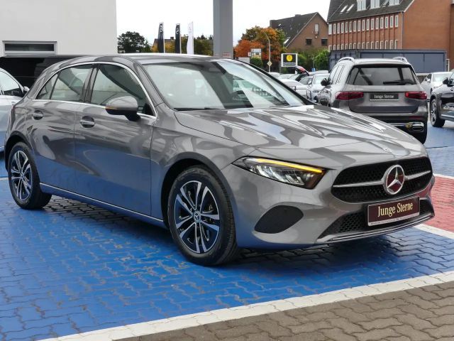 Mercedes-Benz A 180 Progressive