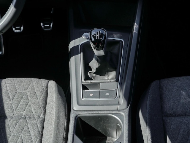 Volkswagen Golf 1.0 TSI Life Variant