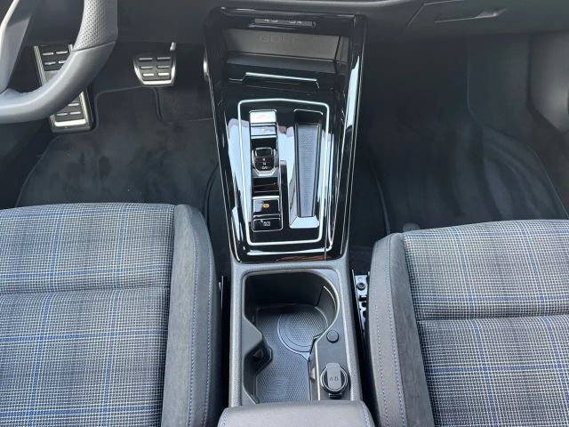 Volkswagen Golf DSG GTE eHybrid