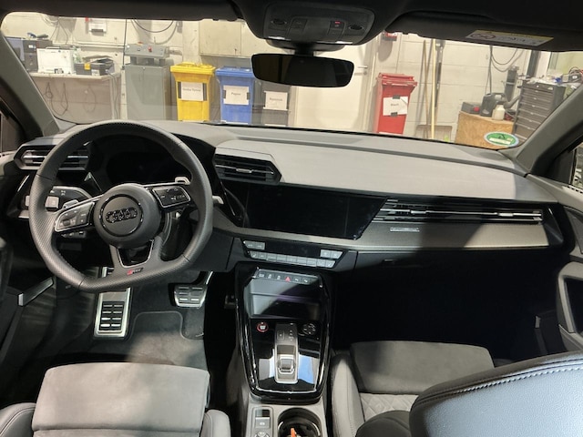 Audi RS3 Quattro S-Tronic Sedan