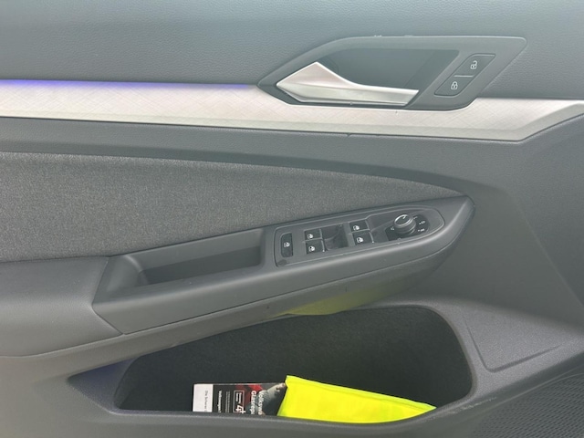 Volkswagen Golf 1.5 eTSI DSG Life Variant