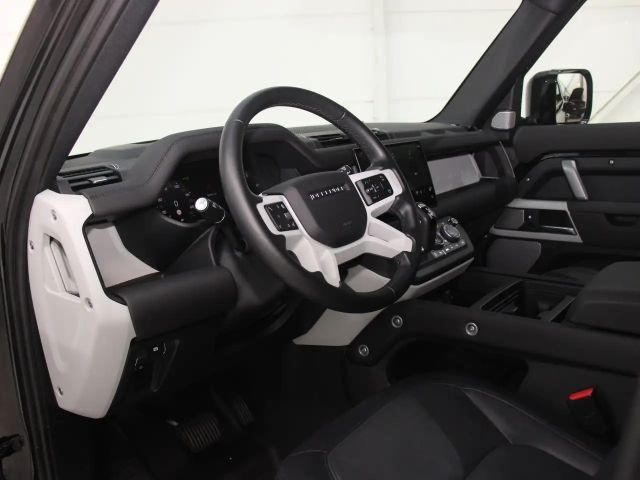 Land Rover Defender D250 Dynamic SE