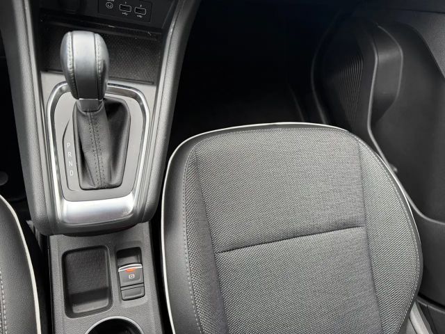 Renault Captur EDC Intens TCe 140