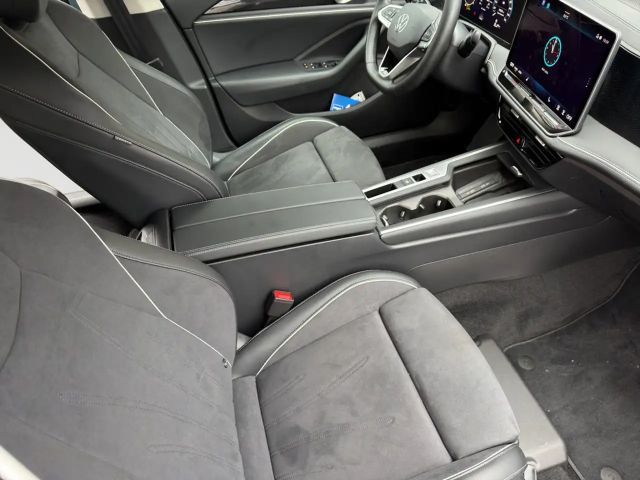 Volkswagen Passat 1.5 eTSI DSG Variant