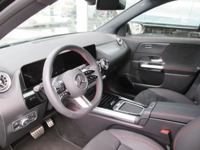 Mercedes-Benz GLA 200 4MATIC AMG Line GLA 200 d