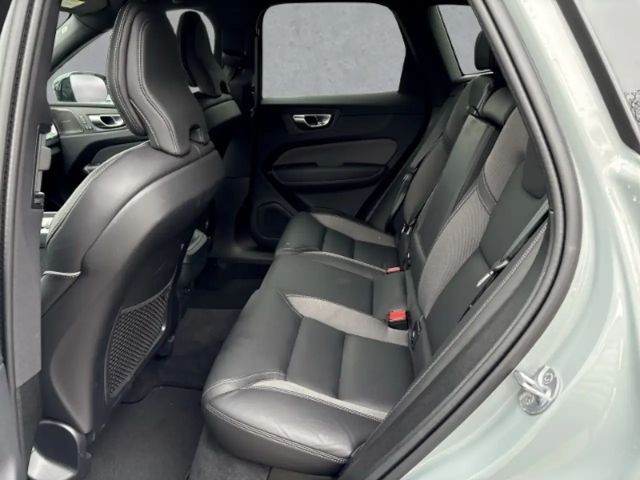 Volvo XC60 Dark Plus