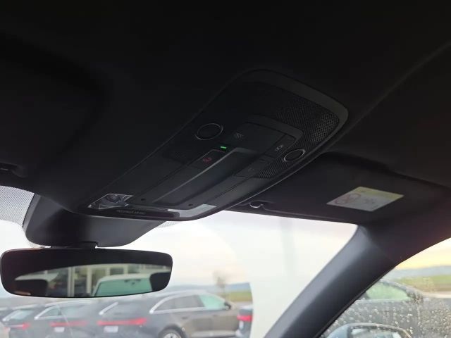 Audi Q2 35 TFSI S-Line