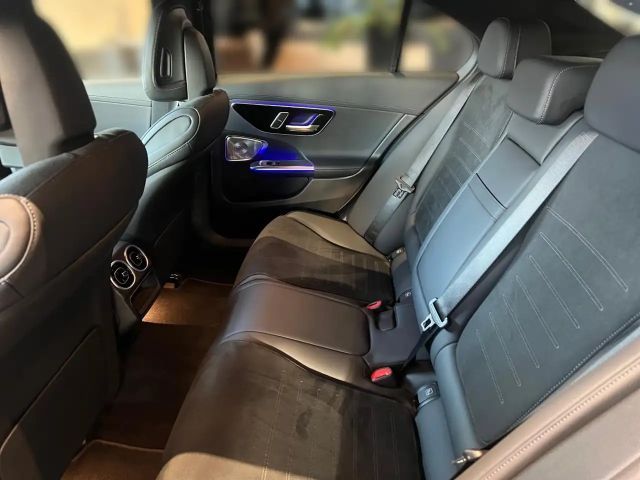 Mercedes-Benz C 180 AMG Line Sedan