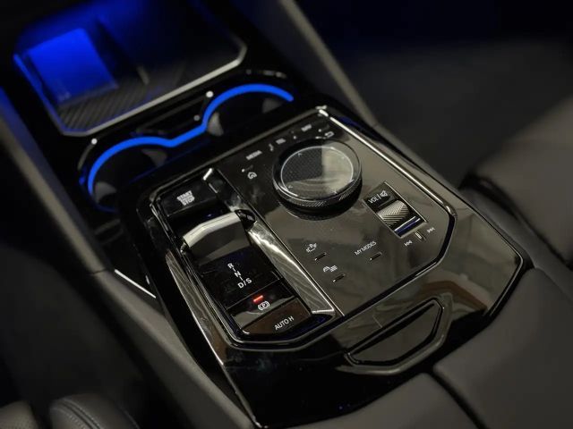 BMW 530 530e M-Sport Sedan xDrive