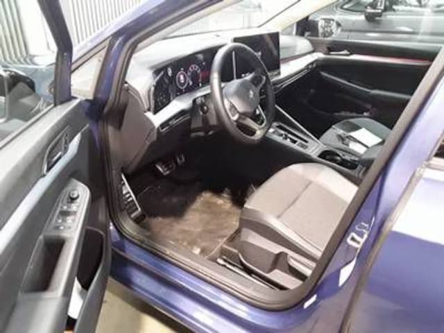 Volkswagen Golf 1.5 eTSI DSG Golf VIII IQ.Drive