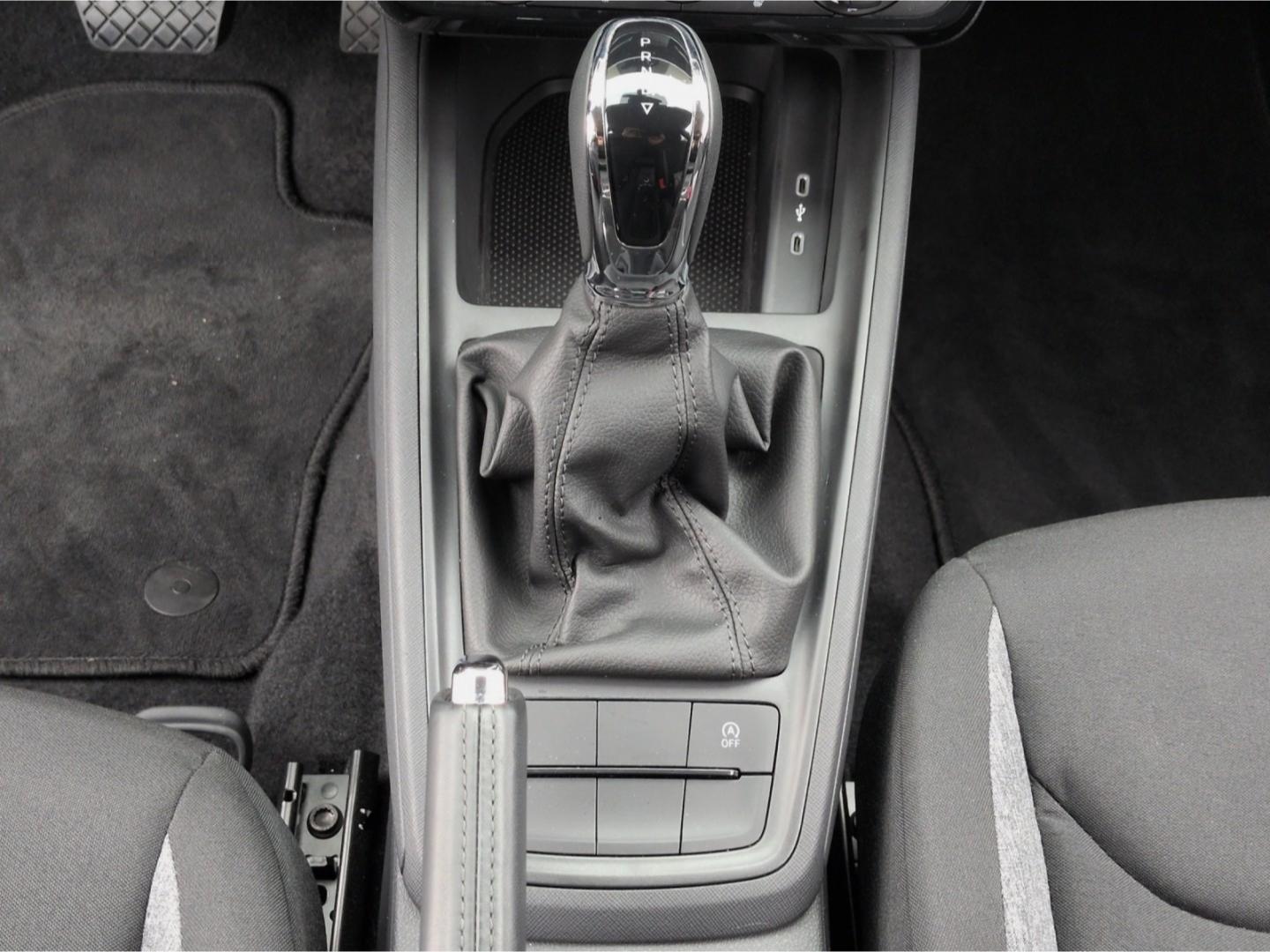 Skoda Scala Essence TSI*DSG AHK LED SHZ Tempo digCockp