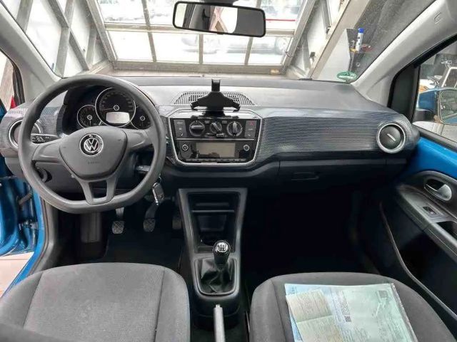 Volkswagen up! Move Move up!