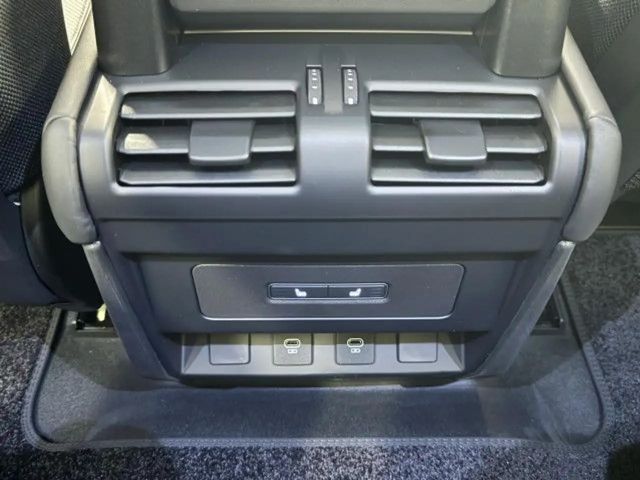 Land Rover Defender 90 D300