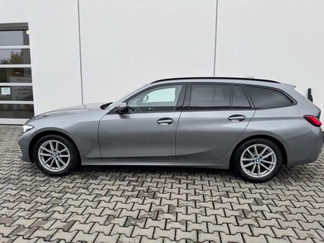 BMW 320 320i Touring