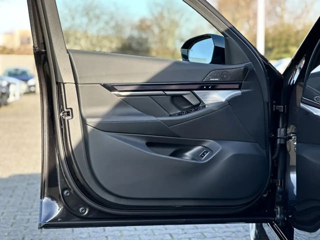 BMW 520 520d M-Sport Touring