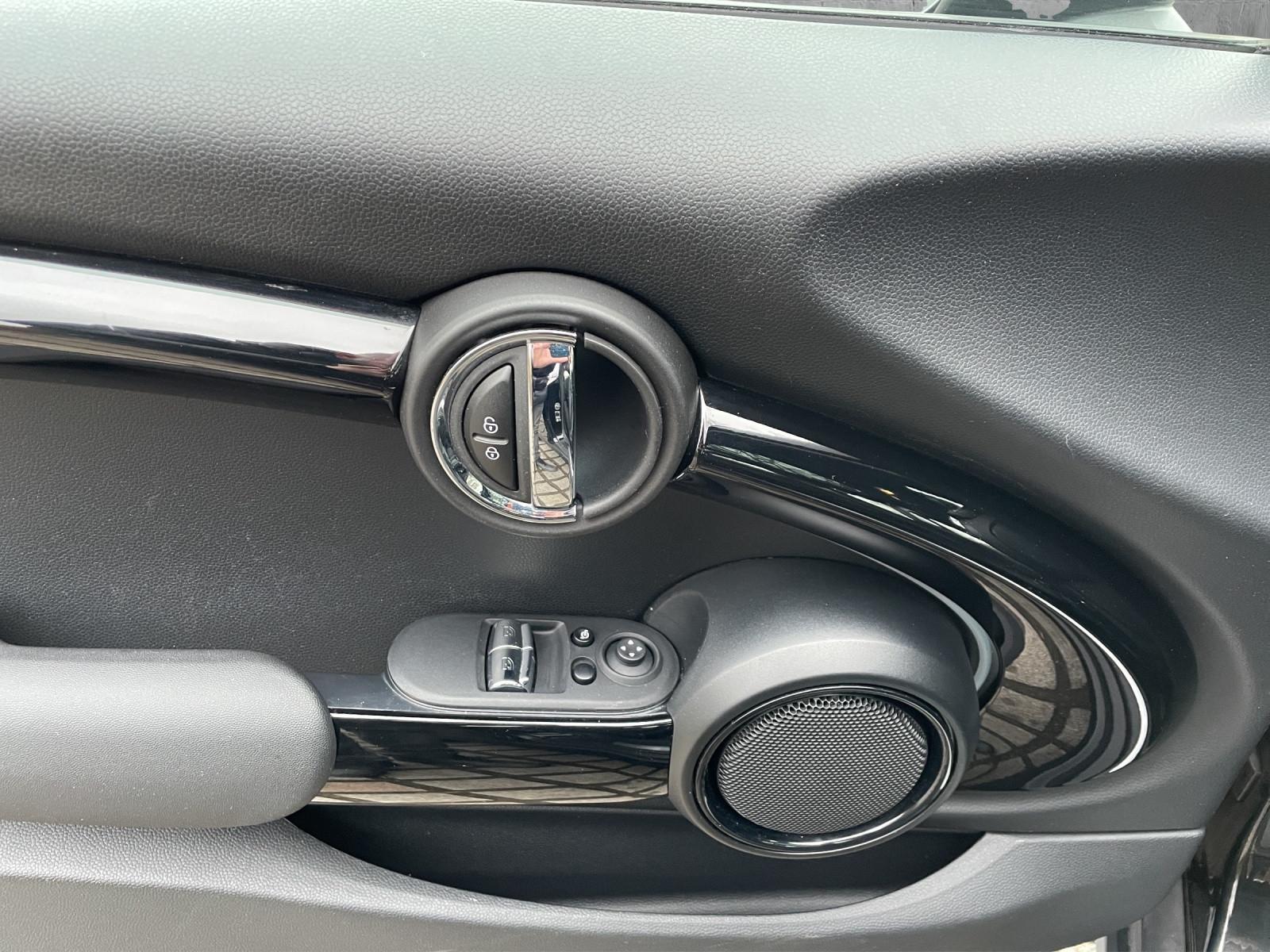 MINI Cooper lass.Trim Aut-HUD-Pano-Kam-LED-Leder-VC