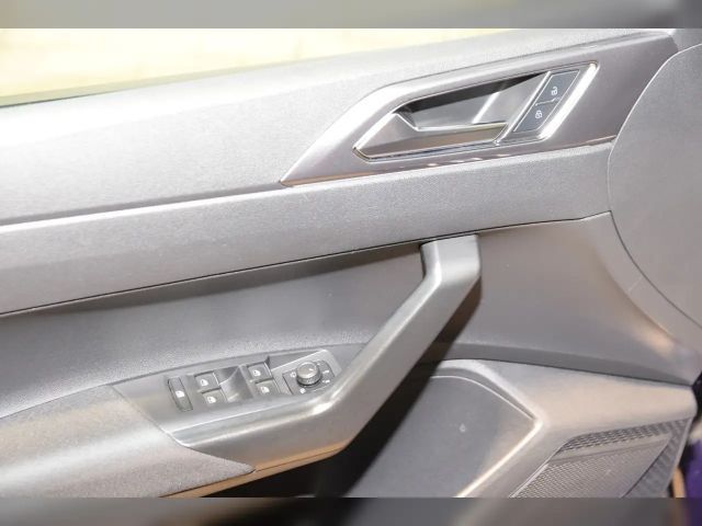 Volkswagen Polo IQ.Drive Style