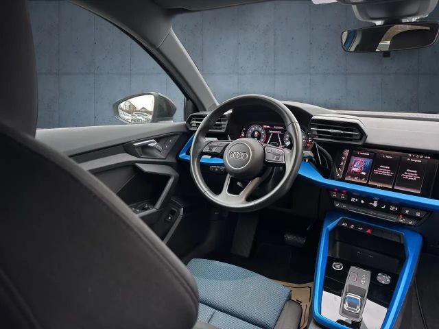 Audi A3 45 TFSI Hybride S-Line Sedan