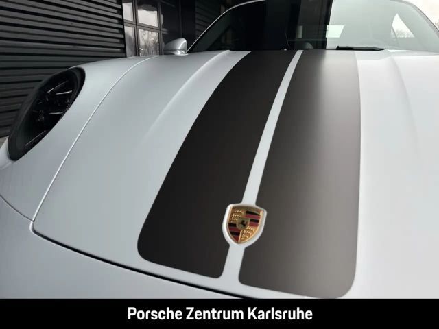 Porsche 992 4 Cabrio Carrera GTS