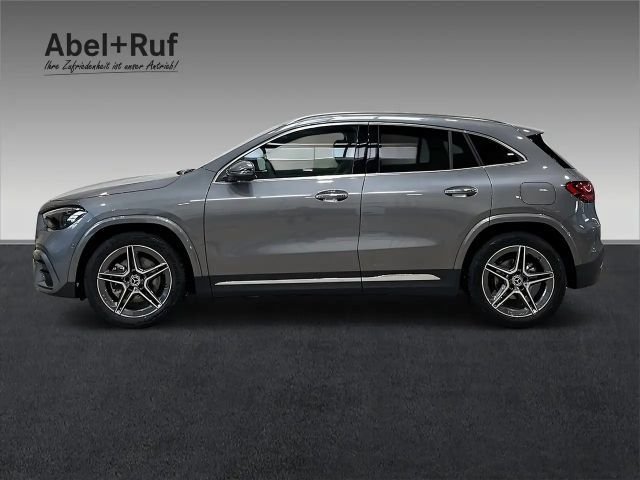 Mercedes-Benz GLA 200 AMG Line