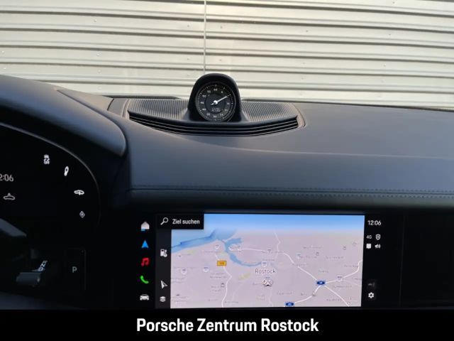 Porsche Taycan 4 Cross Turismo