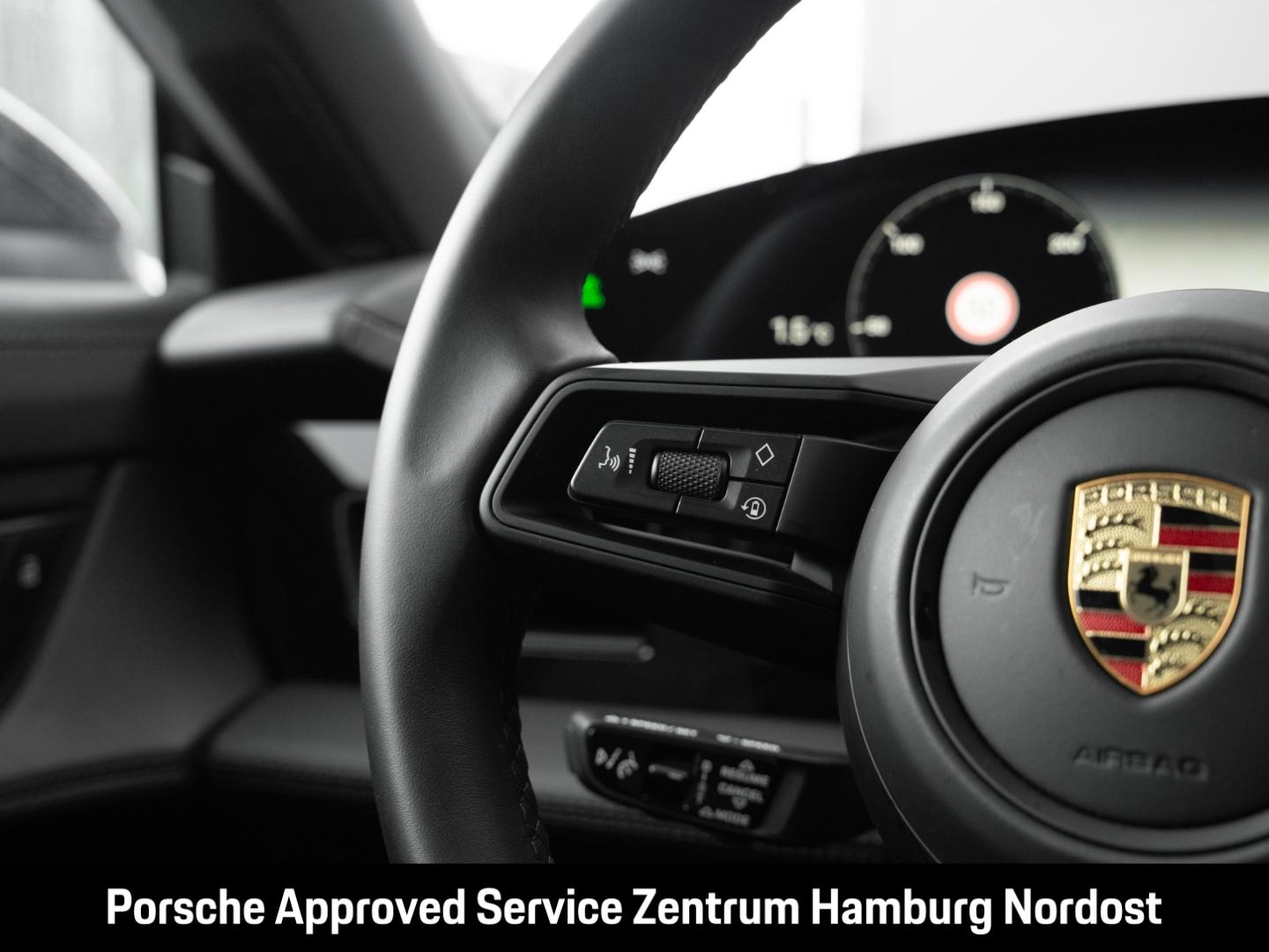Porsche Taycan 4S Cross Turismo