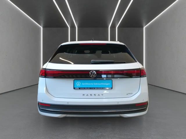 Volkswagen Passat 1.5 eTSI Business DSG