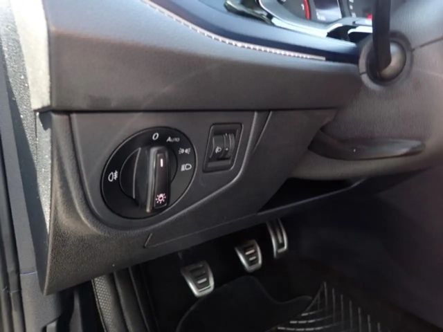 Volkswagen Polo TURBO Sitzheizung NAVI PDC VO+HI