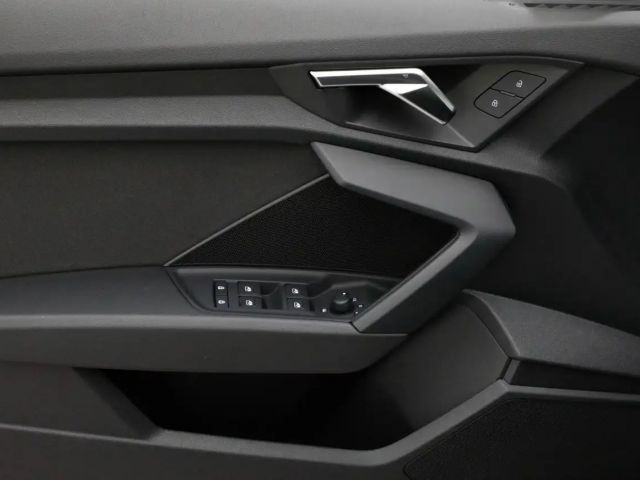 Audi A3 30 TFSI Sedan