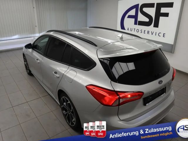 Ford Focus ST Line Wagon