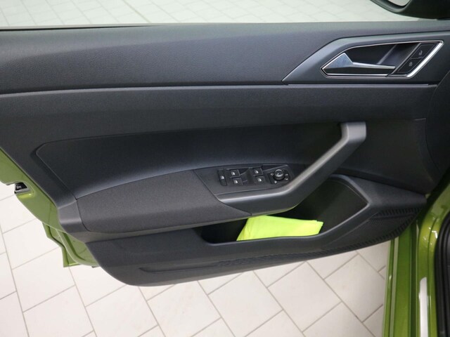 Volkswagen Taigo 1.0 TSI R-Line Style