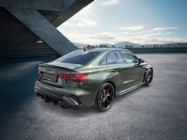 Audi RS3 Quattro S-Tronic Sedan