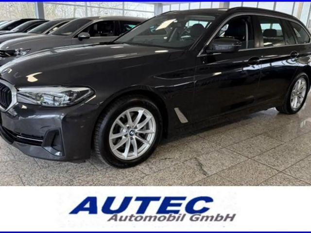 BMW 520 520d Business Line Touring xDrive
