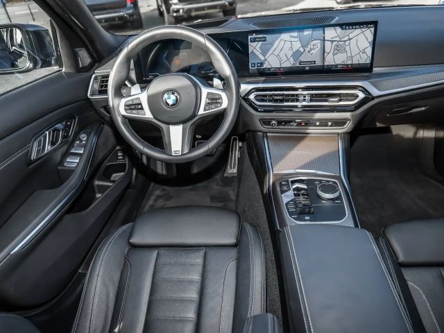 BMW 330 330d M-Sport Sedan