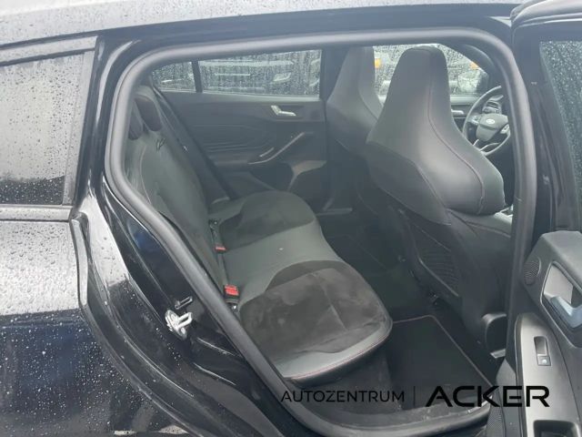 Ford Focus ST Line Wagon