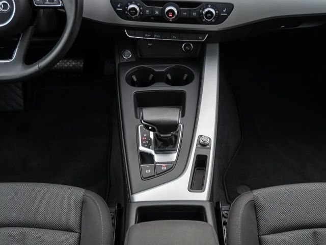 Audi A4 35 TFSI Avant S-Tronic