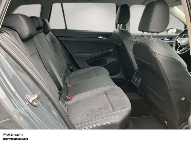 Volkswagen Golf 2.0 TDI DSG Style Variant