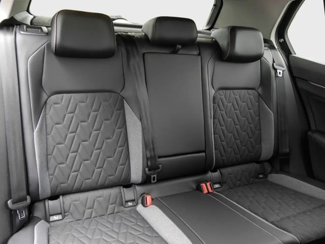 Volkswagen Golf 1.5 TSI Golf VIII