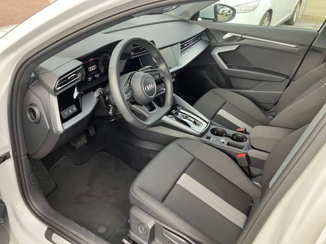 Audi A3 30 TFSI Sedan