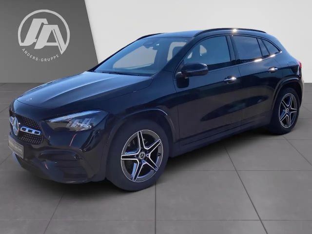 Mercedes-Benz GLA 180 AMG Line