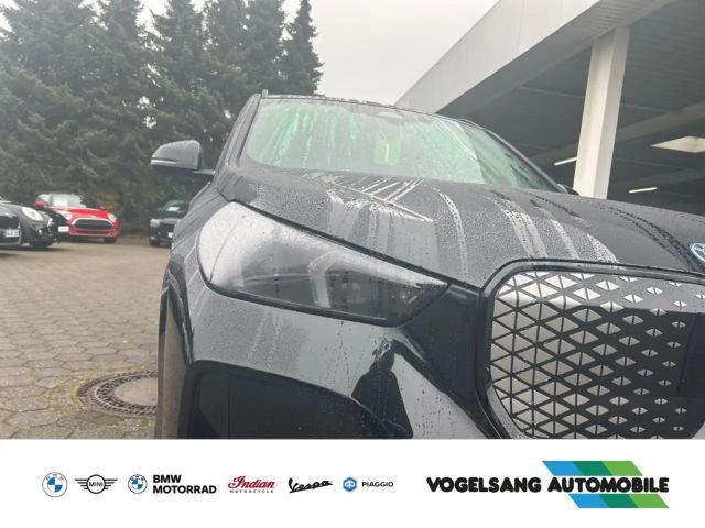 BMW iX1 Sedan xDrive30