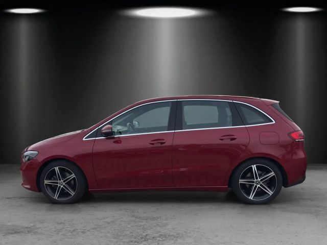 Mercedes-Benz B 200 Progressive Sedan