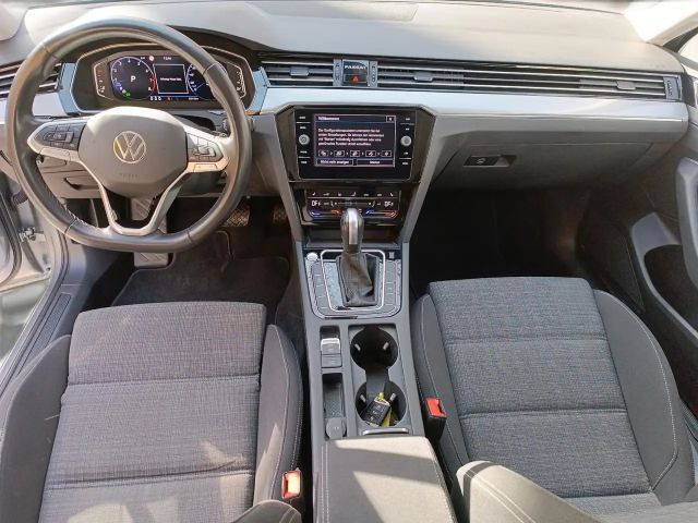 Volkswagen Passat 1.5 TSI Business DSG Variant